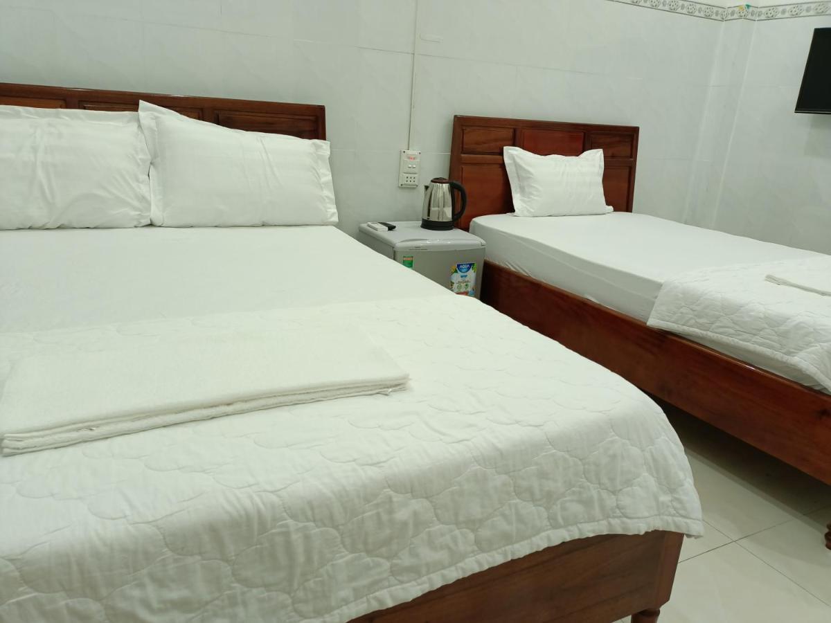 Khach San Mong An Hotel Vĩnh Hy Kültér fotó