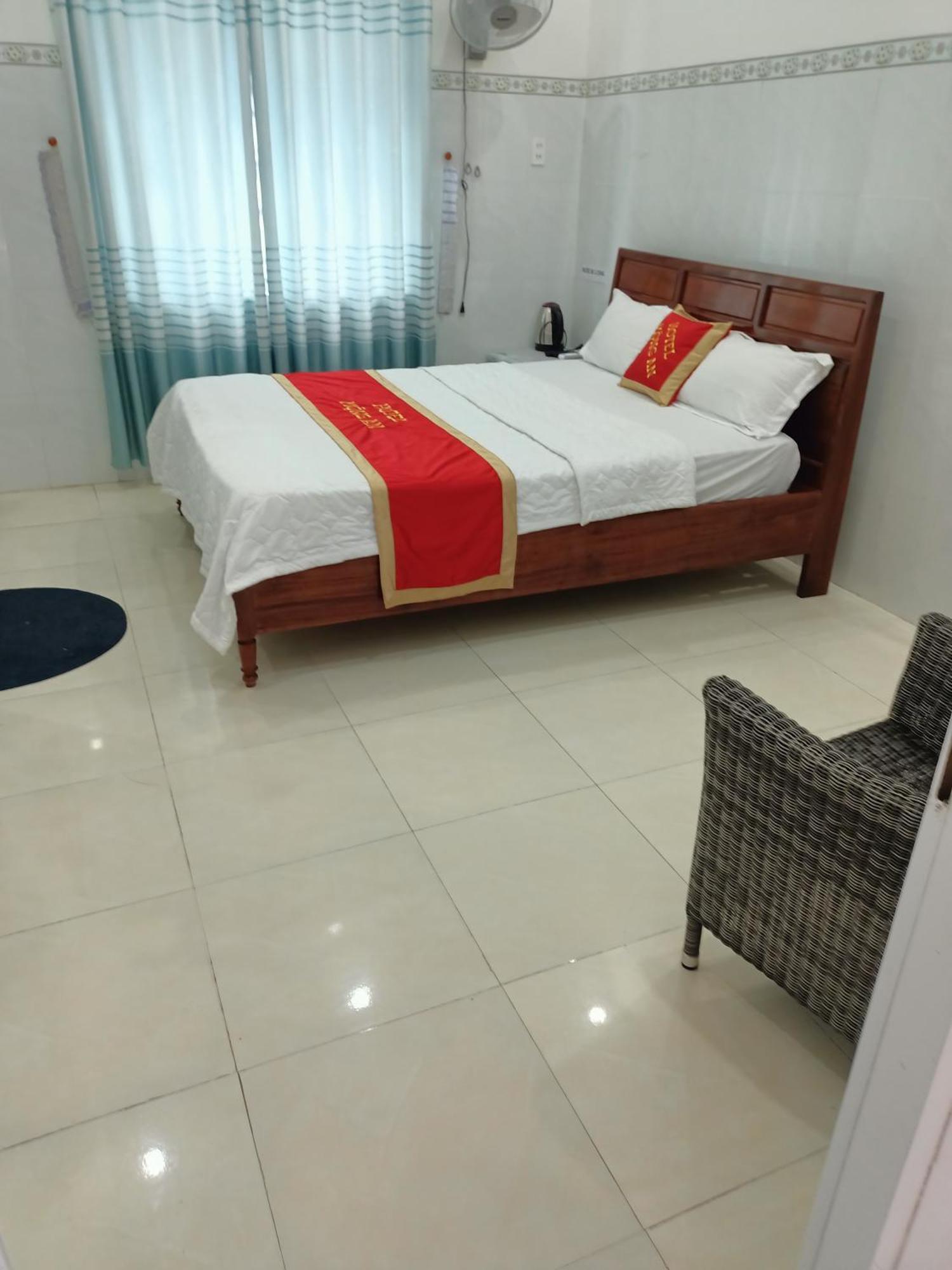 Khach San Mong An Hotel Vĩnh Hy Kültér fotó