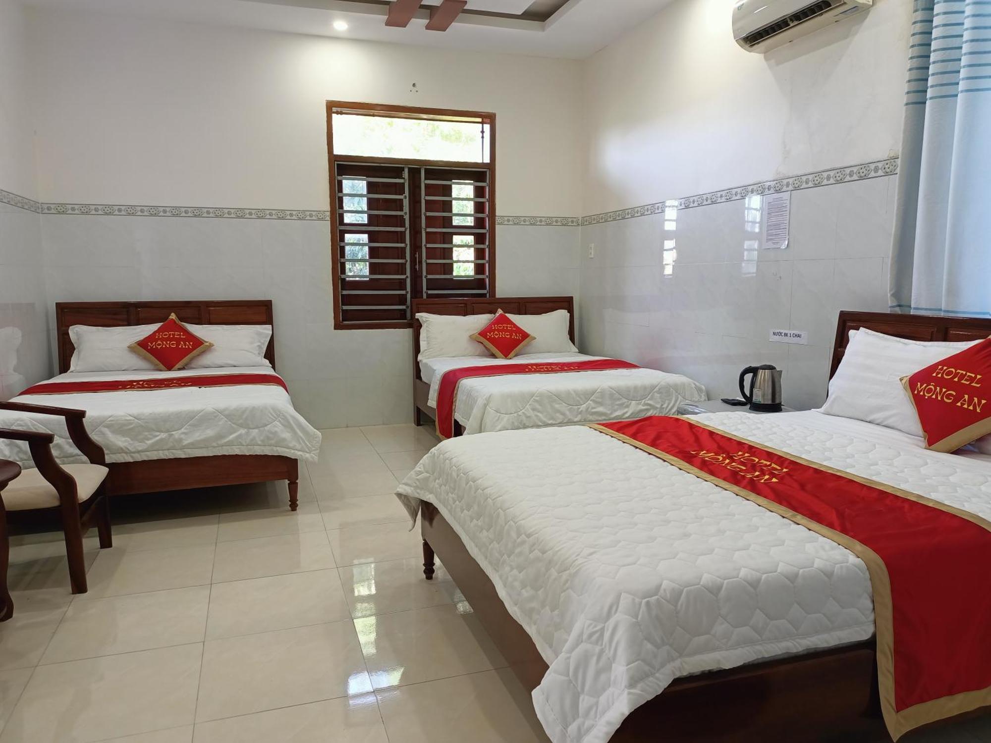 Khach San Mong An Hotel Vĩnh Hy Kültér fotó