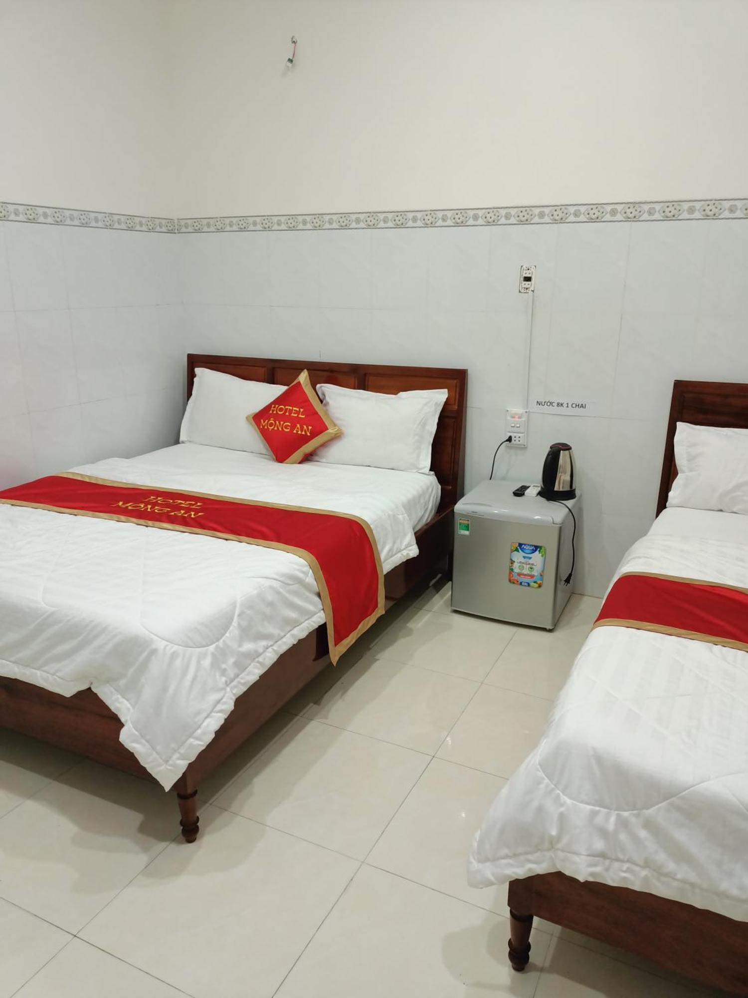 Khach San Mong An Hotel Vĩnh Hy Kültér fotó