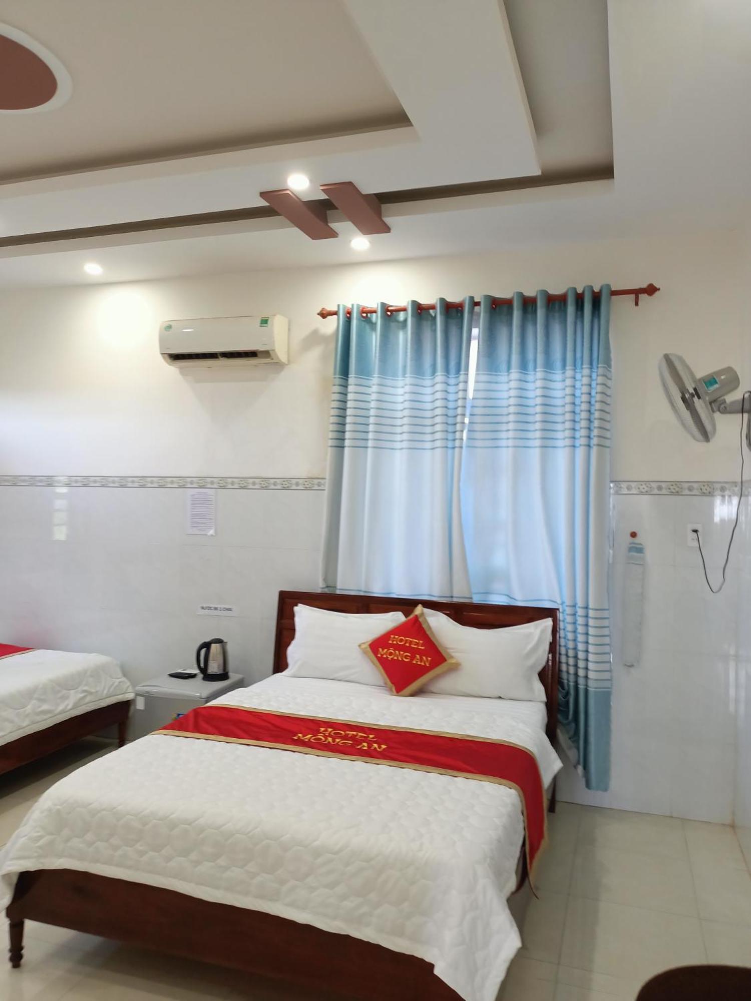 Khach San Mong An Hotel Vĩnh Hy Kültér fotó